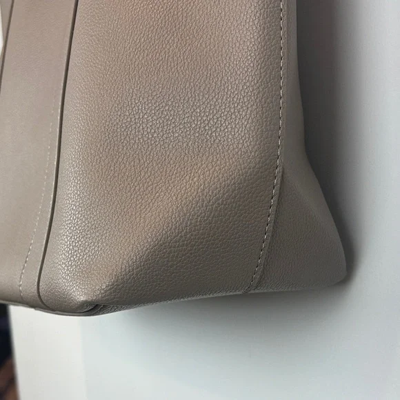 Bugatti Taupe Tote Bag - Picture 4 of 7